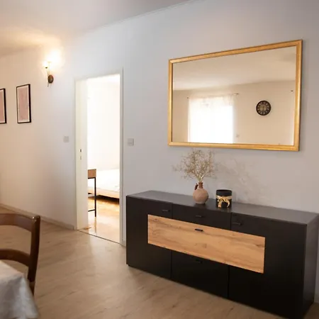 Jala Apartment *